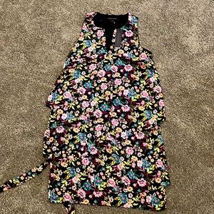 Banana republic dress, size XS, flowered pattern, tag attached